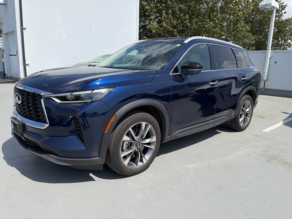 2022 Infiniti QX60 LUXE // NO ACCIDENTS-0