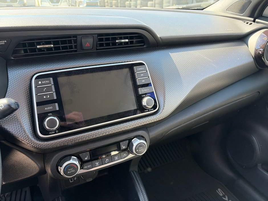 2019 Nissan Kicks SV CVT // 2.99% FINANCING-3