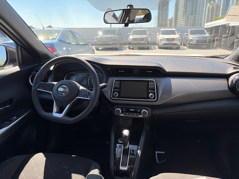 2019 Nissan Kicks SV CVT // 2.99% FINANCING-2