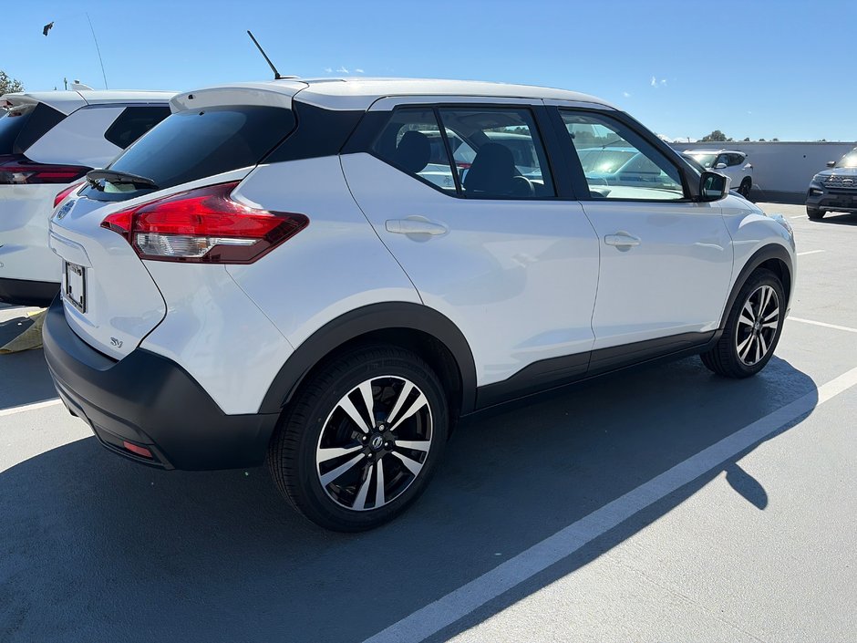 2019 Nissan Kicks SV CVT // 2.99% FINANCING-1