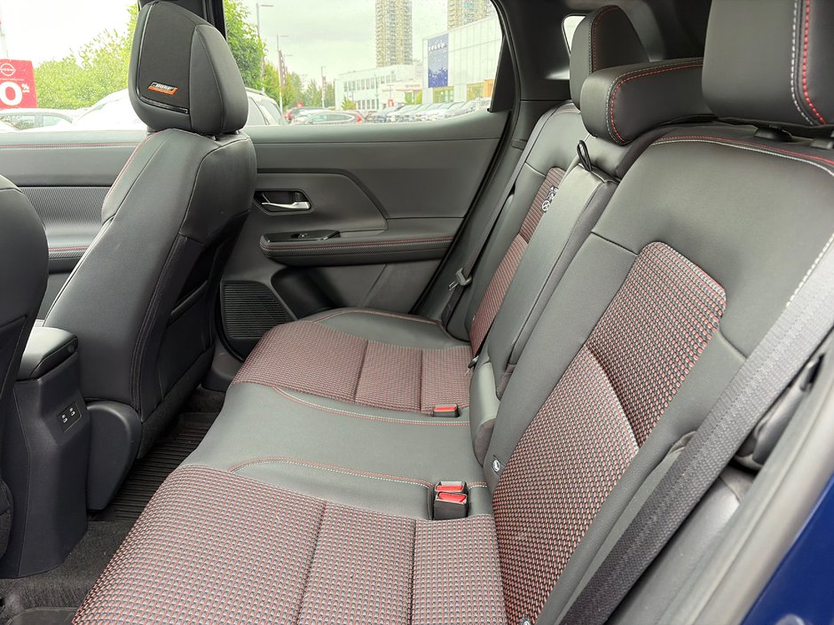 2025 Nissan Kicks SR AWD // 2.99% FINANCING-4