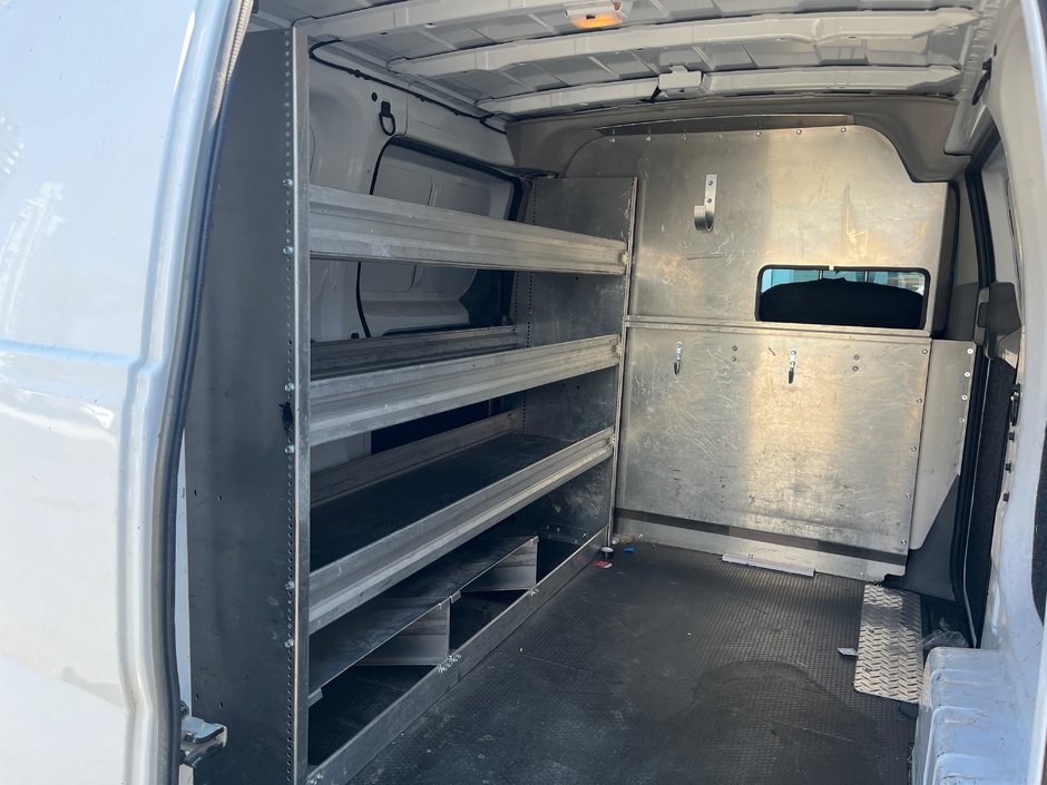 2020 Nissan NV200 Compact Cargo SV CVT // READY FOR WORK-2