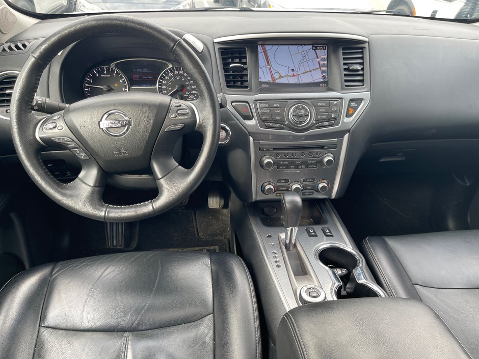 2020 Nissan Pathfinder SL PREMIUM // LEATHER-7