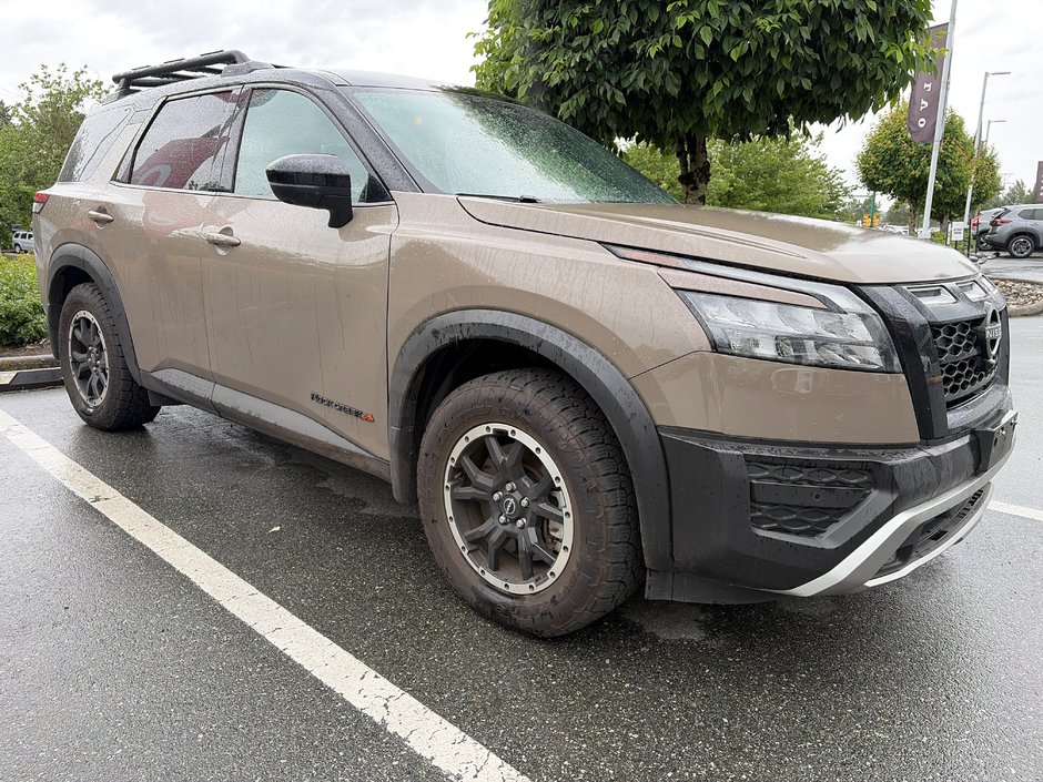 2024 Nissan Pathfinder ROCK CREEK // LOW KMS-4
