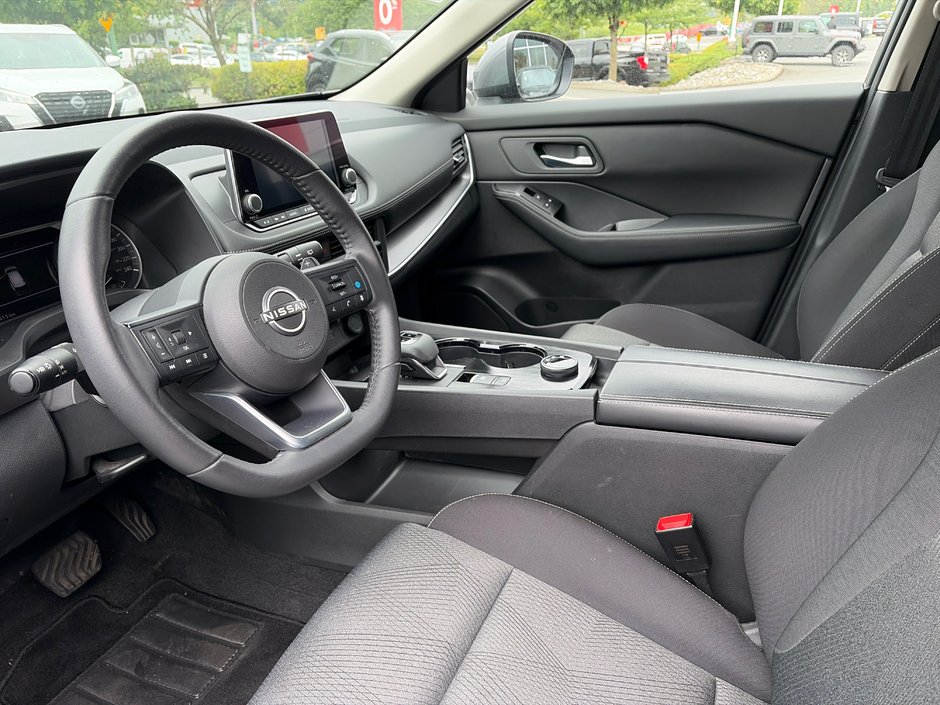 2024 Nissan Rogue SV MOONROOF // 2.99% FINANCING-5