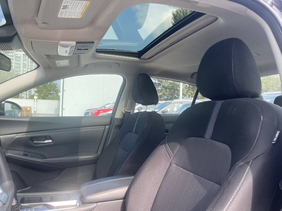 2024 Nissan Sentra SV CVT // NO ACCIDENTS-4