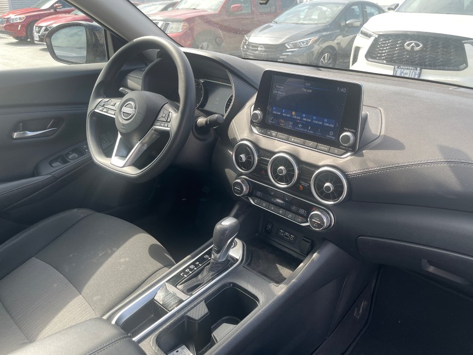 2024 Nissan Sentra SV CVT // NO ACCIDENTS-3