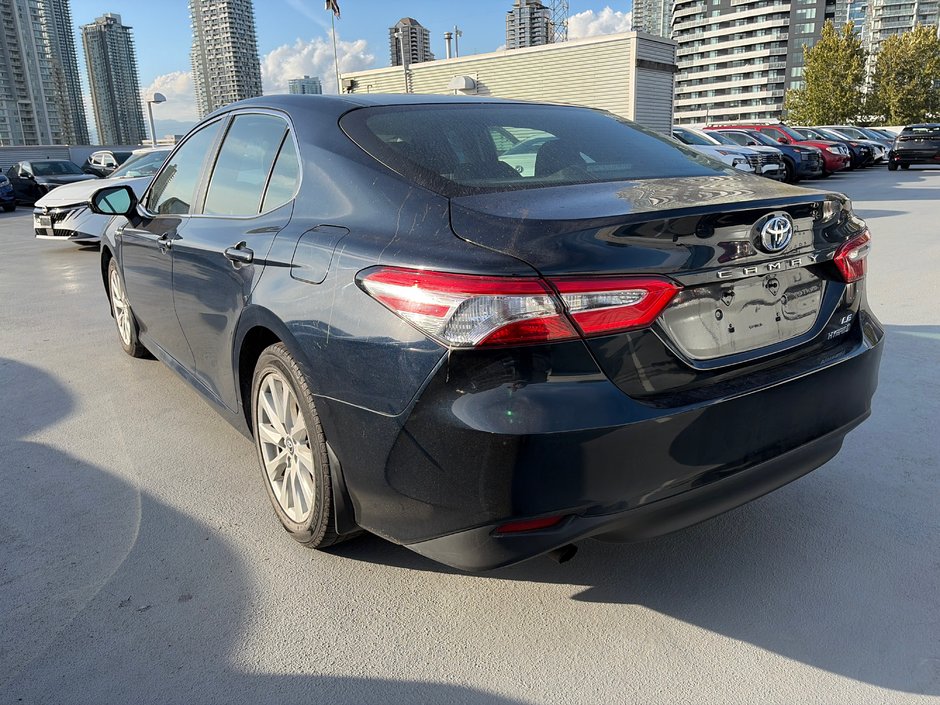 2019 Toyota Camry LE HYBRID // NOT A REBUILT!-2