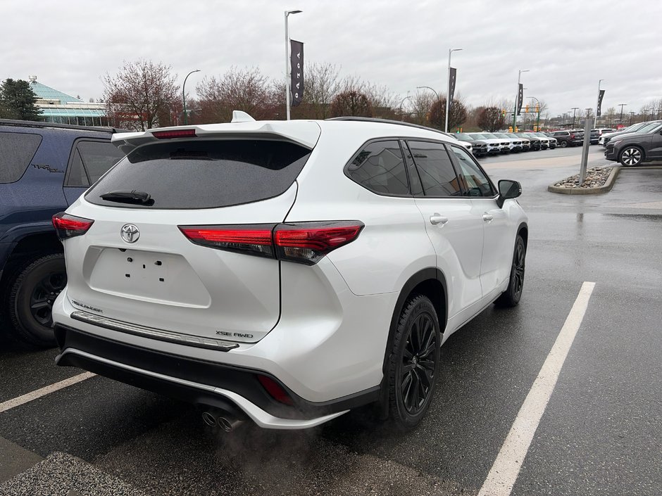 2023 Toyota Highlander XSE-2