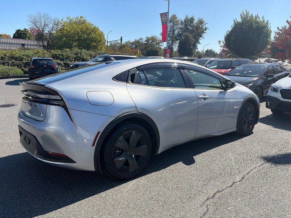 2026 Toyota Prius Plug-In Hybrid SE-2