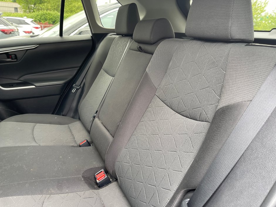2022 Toyota RAV4 LE-3