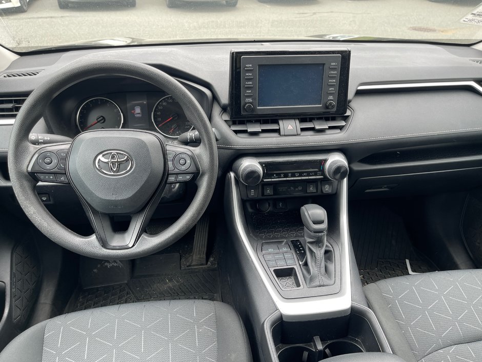 2022 Toyota RAV4 LE-2