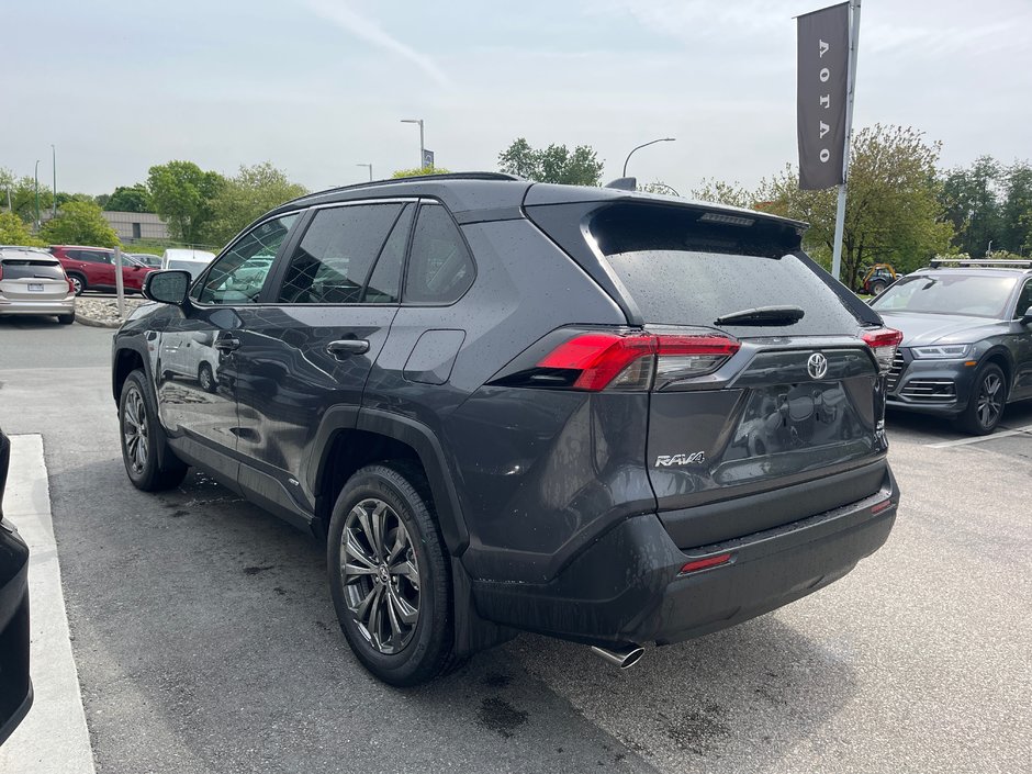 2025 Toyota RAV4 Hybrid XLE PREMIUM-2