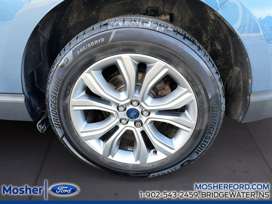 2019 Ford Edge Titanium