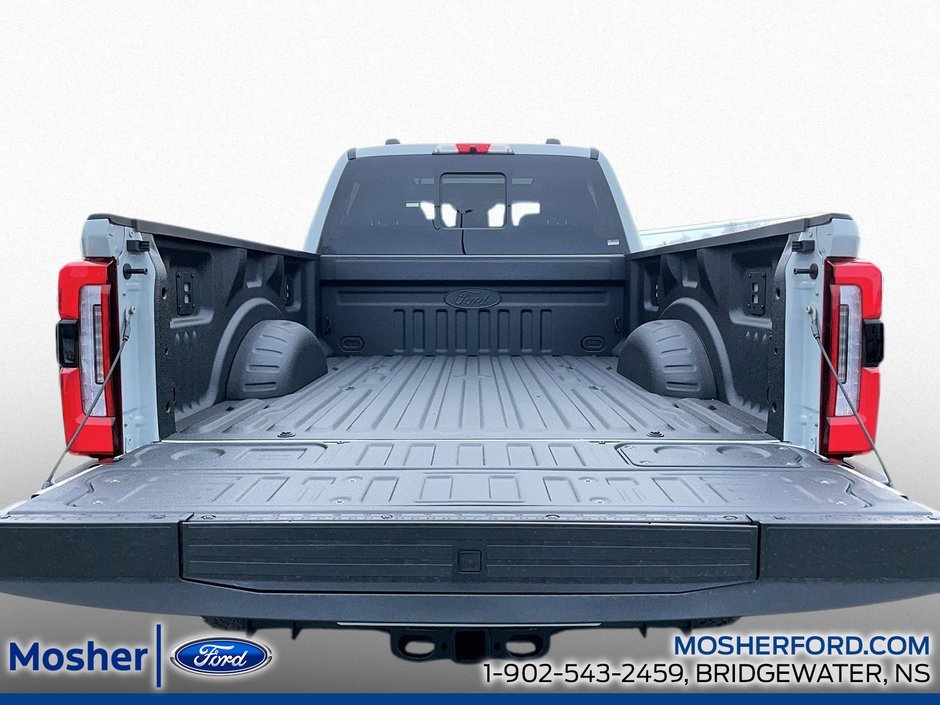 2026 Ford SuperDuty F-250 Platinum