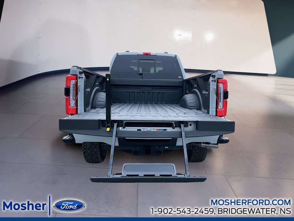 2026 Ford SuperDuty F-250 Platinum