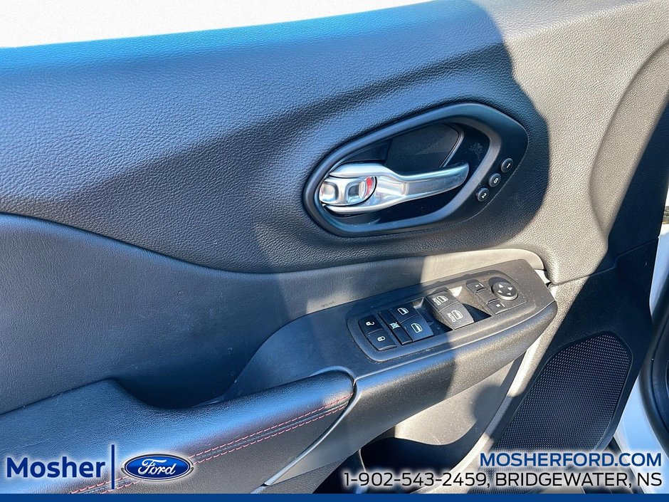 2022 Jeep Cherokee Trailhawk Elite