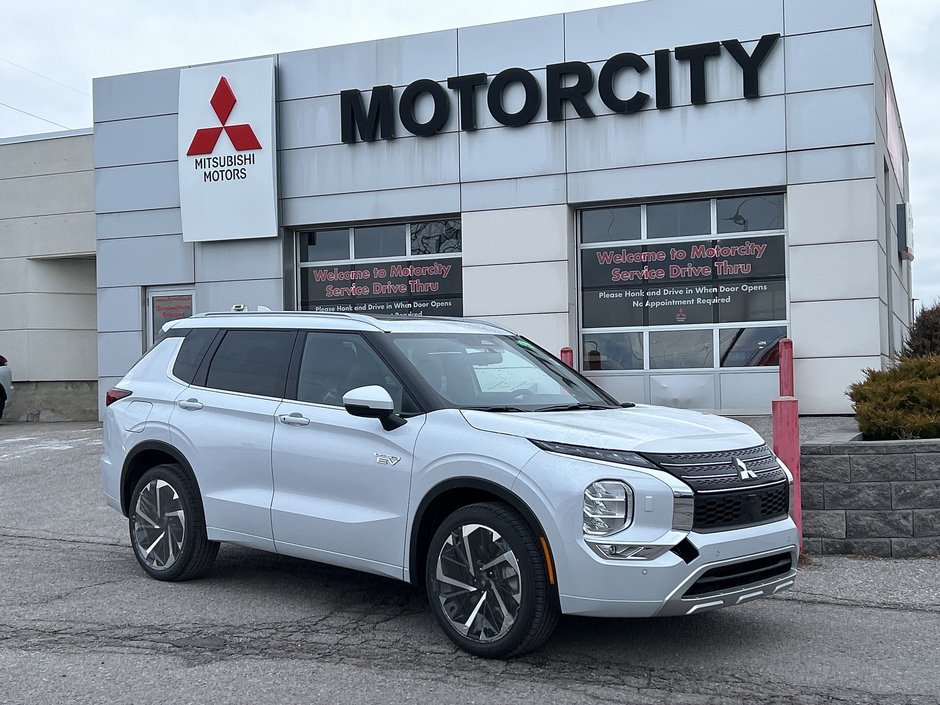2024  OUTLANDER PHEV GT-P S-AWC...Spring Savings on Now! IN STORE ONLY! in Whitby, Ontario