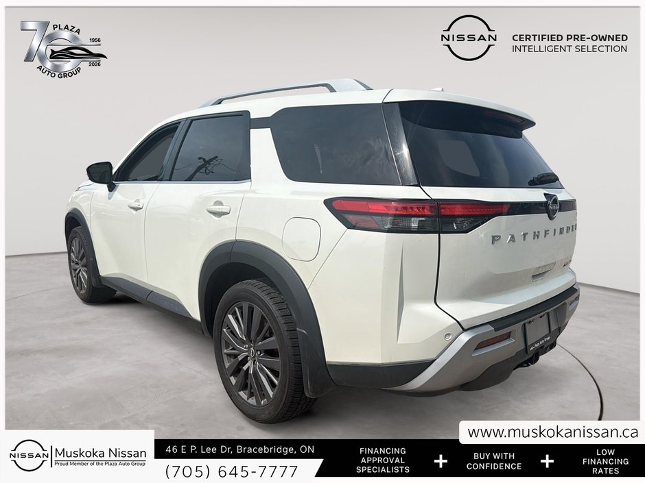 2024 Nissan Pathfinder SL