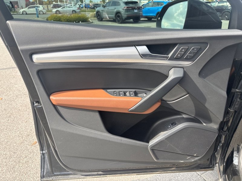 2022 Audi Q5 Progressiv 45 TFSI quattro  - Sunroof-6