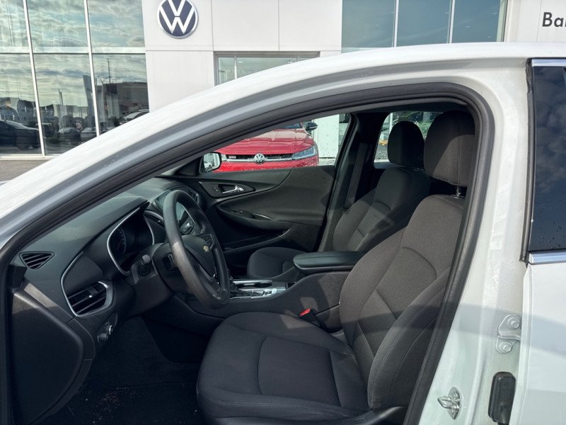 2022 Chevrolet Malibu LT  ON SPECIAL-11