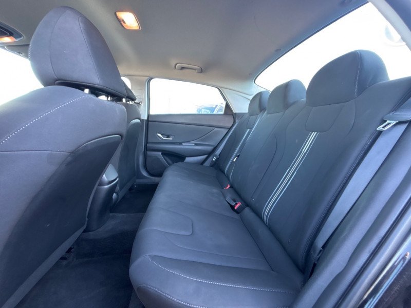 Hyundai Elantra Preferred  -  Heated Seats 2022-18