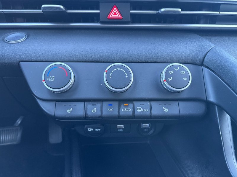 Hyundai Elantra Preferred  -  Heated Seats 2022-16