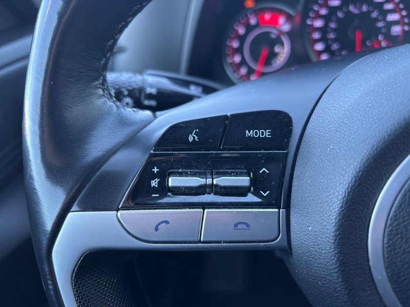 Hyundai Elantra Preferred  -  Heated Seats 2022-13