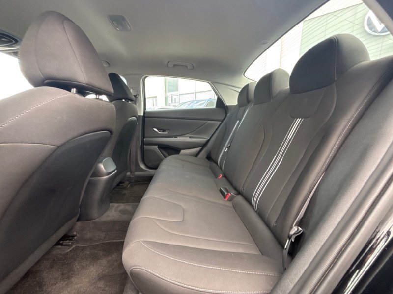 Hyundai Elantra Preferred  -  Heated Seats 2023-18