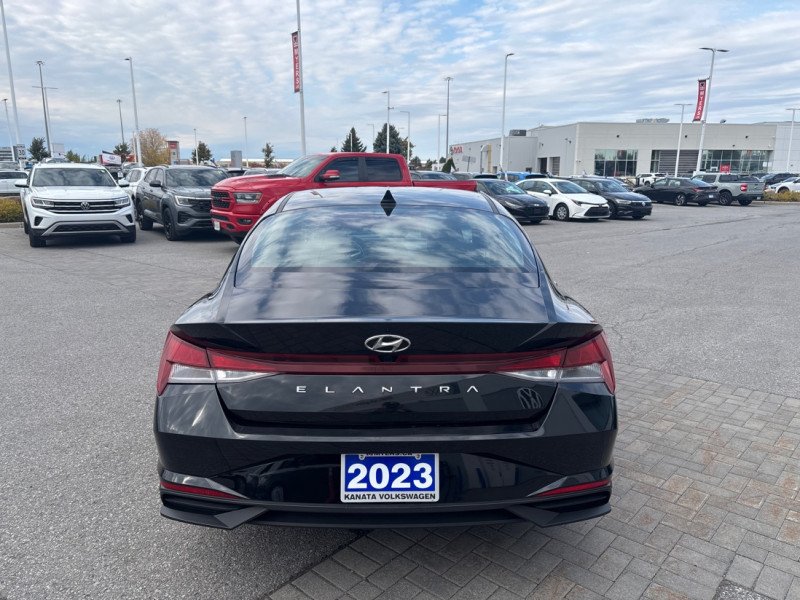 Hyundai Elantra Preferred  -  Heated Seats 2023-3