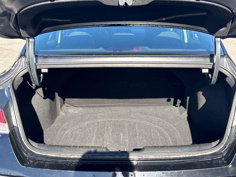 Hyundai Elantra Preferred IVT w/Tech Pkg 2024-4