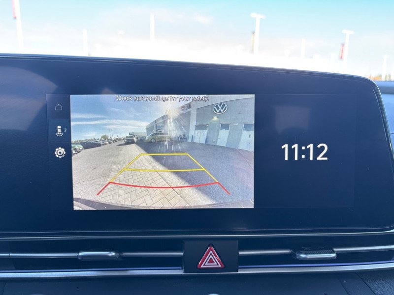 Hyundai Elantra Preferred IVT w/Tech Pkg 2024-17