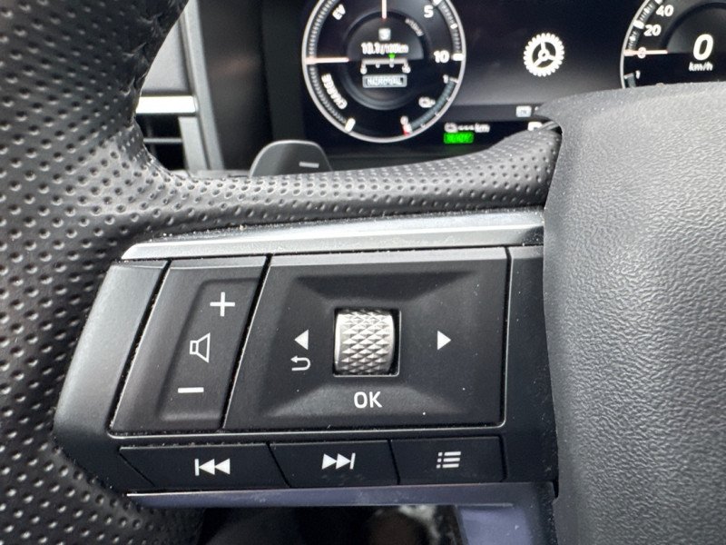 2024 Mitsubishi Outlander Plug-In Hybrid SEL S-AWC-18