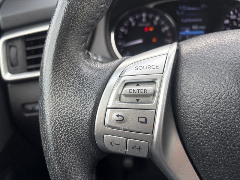 2016 Nissan Rogue SL Premium  - Navigation -  Leather Seats-14