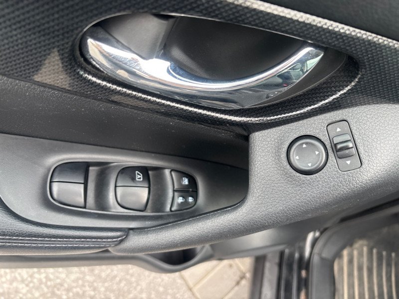 2016 Nissan Rogue SL Premium  - Navigation -  Leather Seats-9