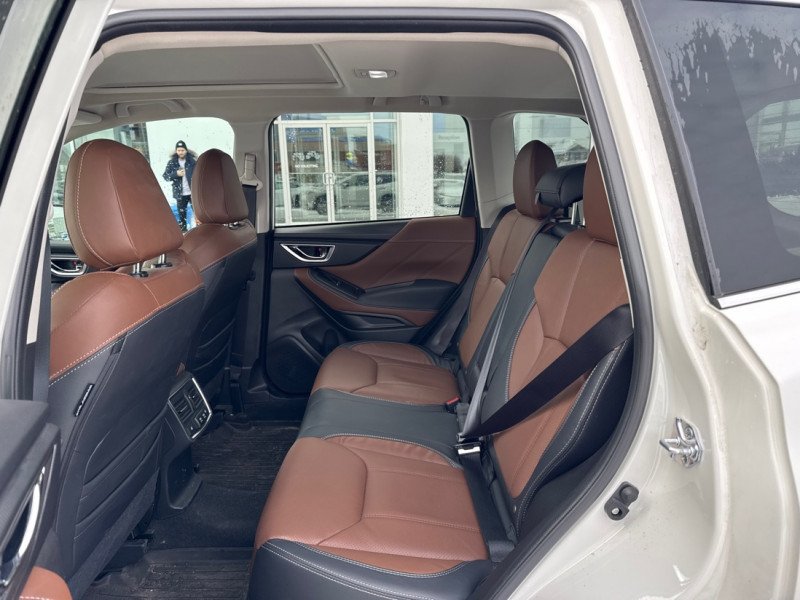 2024 Subaru Forester Premier  - Leather Seats-11