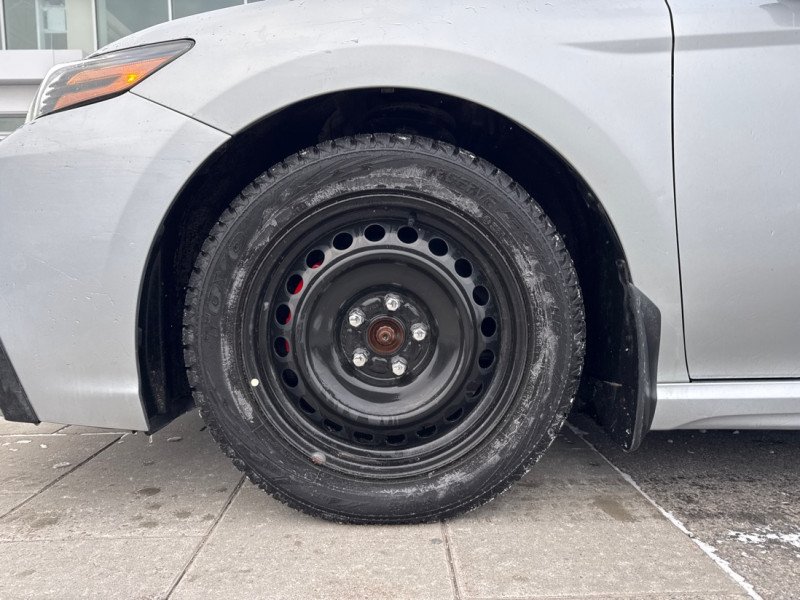 2024 Toyota Camry XSE AWD  - Leather Seats -  Sunroof-12