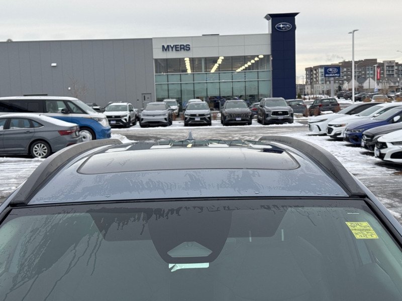 2024 Toyota Corolla Cross XLE AWD  - Navigation-14