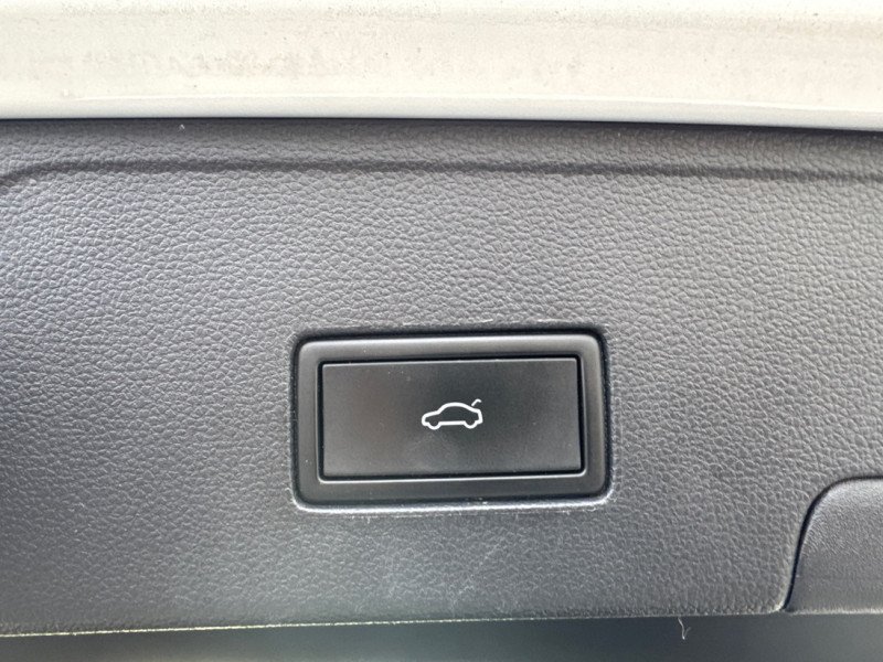 2023 Volkswagen Atlas Cross Sport Execline 3.6 FSI-10