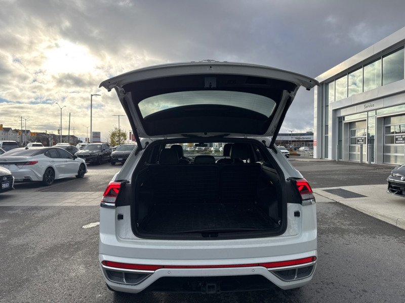 2023 Volkswagen Atlas Cross Sport Execline 3.6 FSI-9