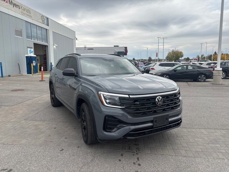 2025 Volkswagen Atlas Cross Sport Comfortline R-Line Black Edition 2.0 TSI-6