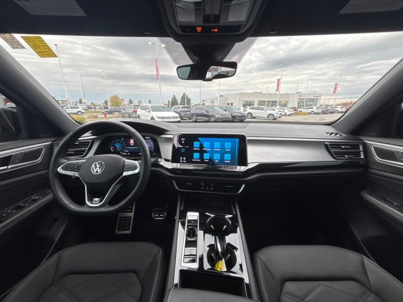2025 Volkswagen Atlas Cross Sport Comfortline R-Line Black Edition 2.0 TSI-13