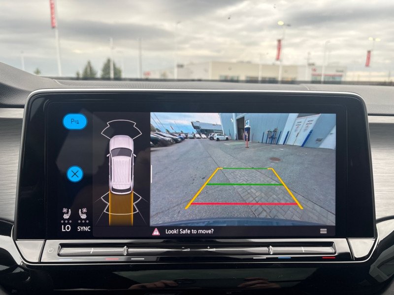 2025 Volkswagen Atlas Cross Sport Comfortline R-Line Black Edition 2.0 TSI-19