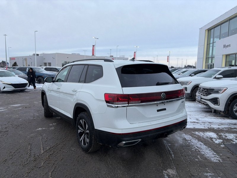 2024 Volkswagen Atlas Comfortline 2.0 TSI  - Cooled Seats-2