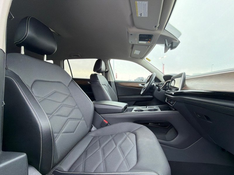 2024 Volkswagen Atlas Comfortline 2.0 TSI  - Cooled Seats-11