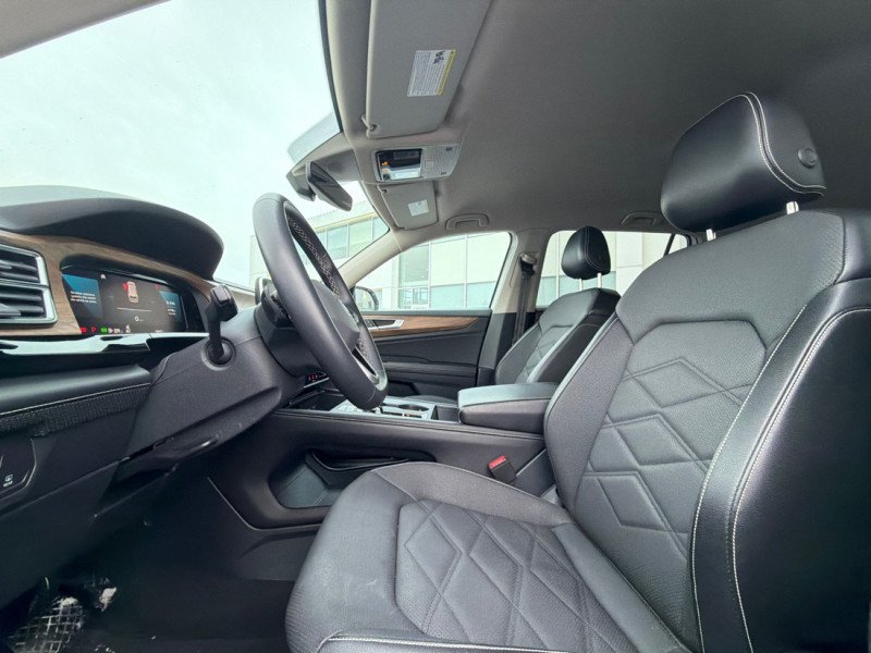 2024 Volkswagen Atlas Comfortline 2.0 TSI  - Cooled Seats-10