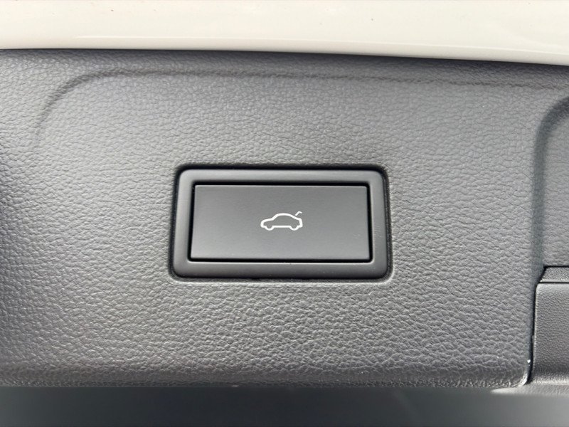 2024 Volkswagen Atlas Comfortline 2.0 TSI  - Cooled Seats-5