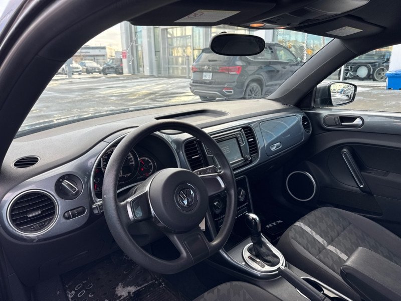 Volkswagen BEETLE COUPE Trendline 1.8T 6sp at w/ Tip 2017-2