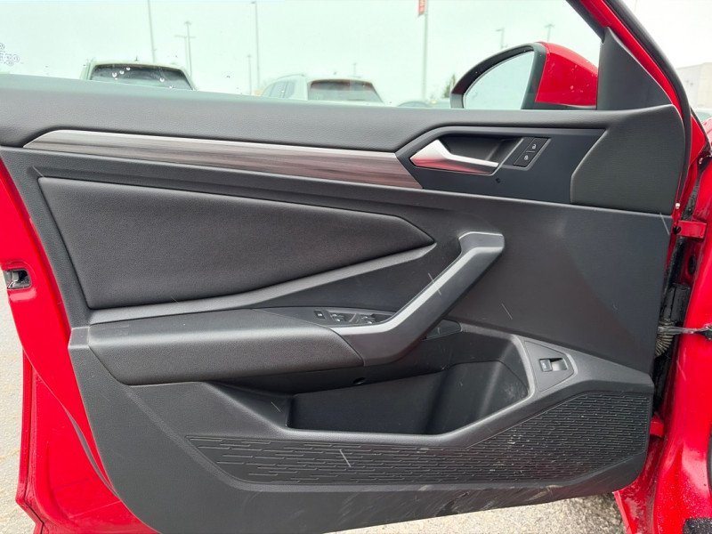 Volkswagen Jetta Highline Manual 2019-6