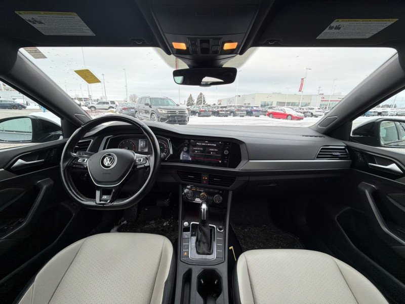 2021 Volkswagen Jetta Highline-2